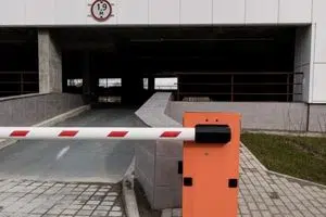 legge sui cancelli automatici condominiali