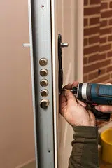 regolare scrocco porta blindata
